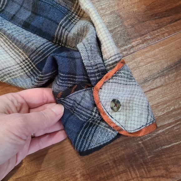 Urban Outfitters BDG Karl Slouchy Blue Plaid Flannel Button Down Womens Shirt S - Picture 3 of 8